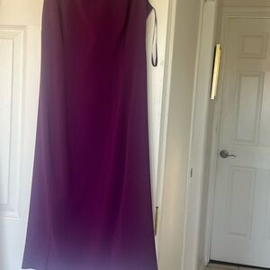 Spring is here! Brand new Elie Tahari elegant dress!
